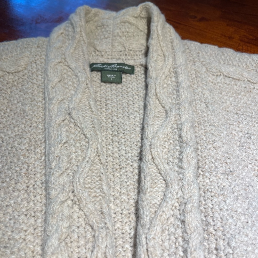 Eddie Bauer Women's oatmeal sleeveless wool blend Cardigan